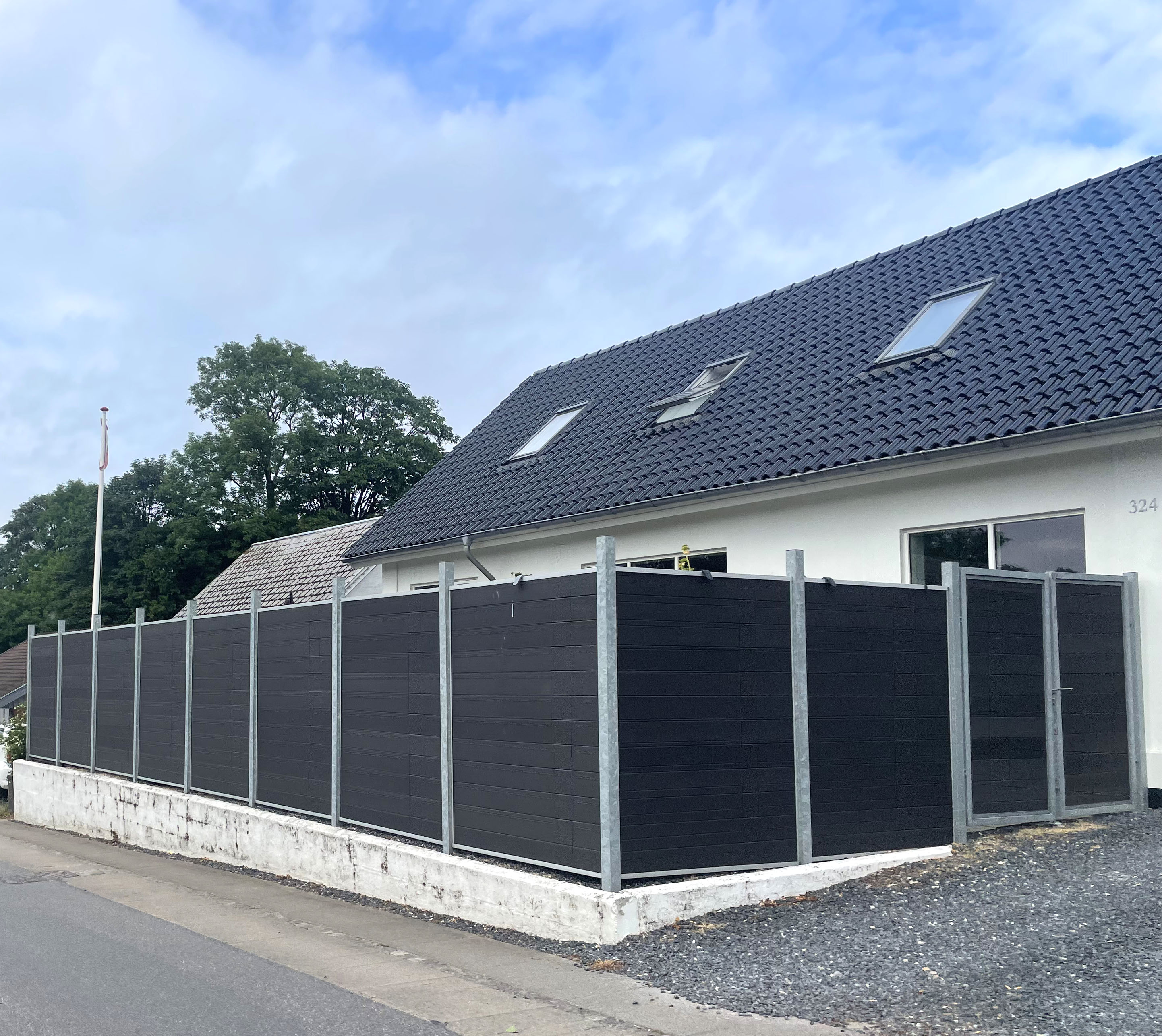 Ontdek de veelzijdigheid en schoonheid van WPC-afrasteringsoplossingen